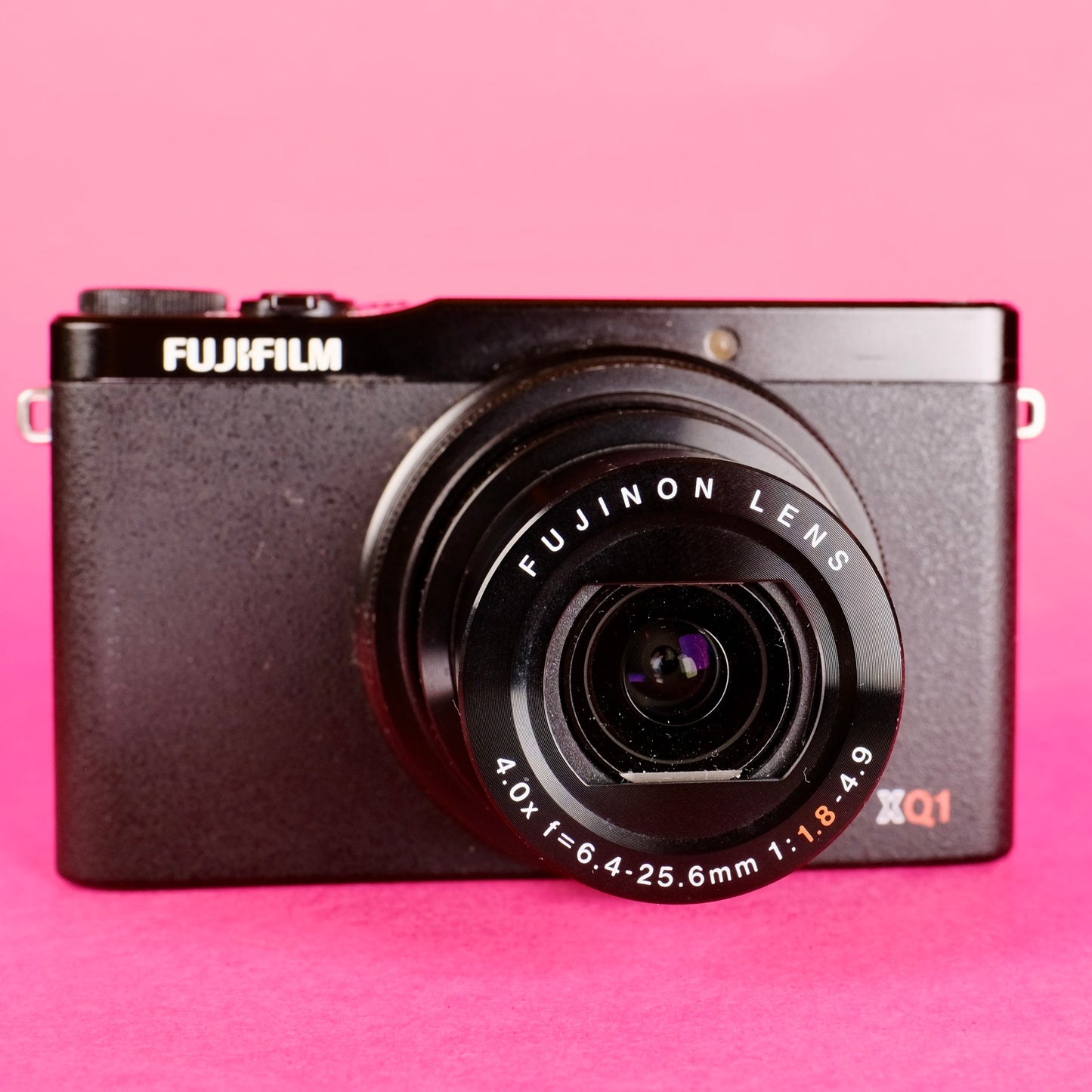 Fujifilm XQ1 compact digital camera, perfect for students