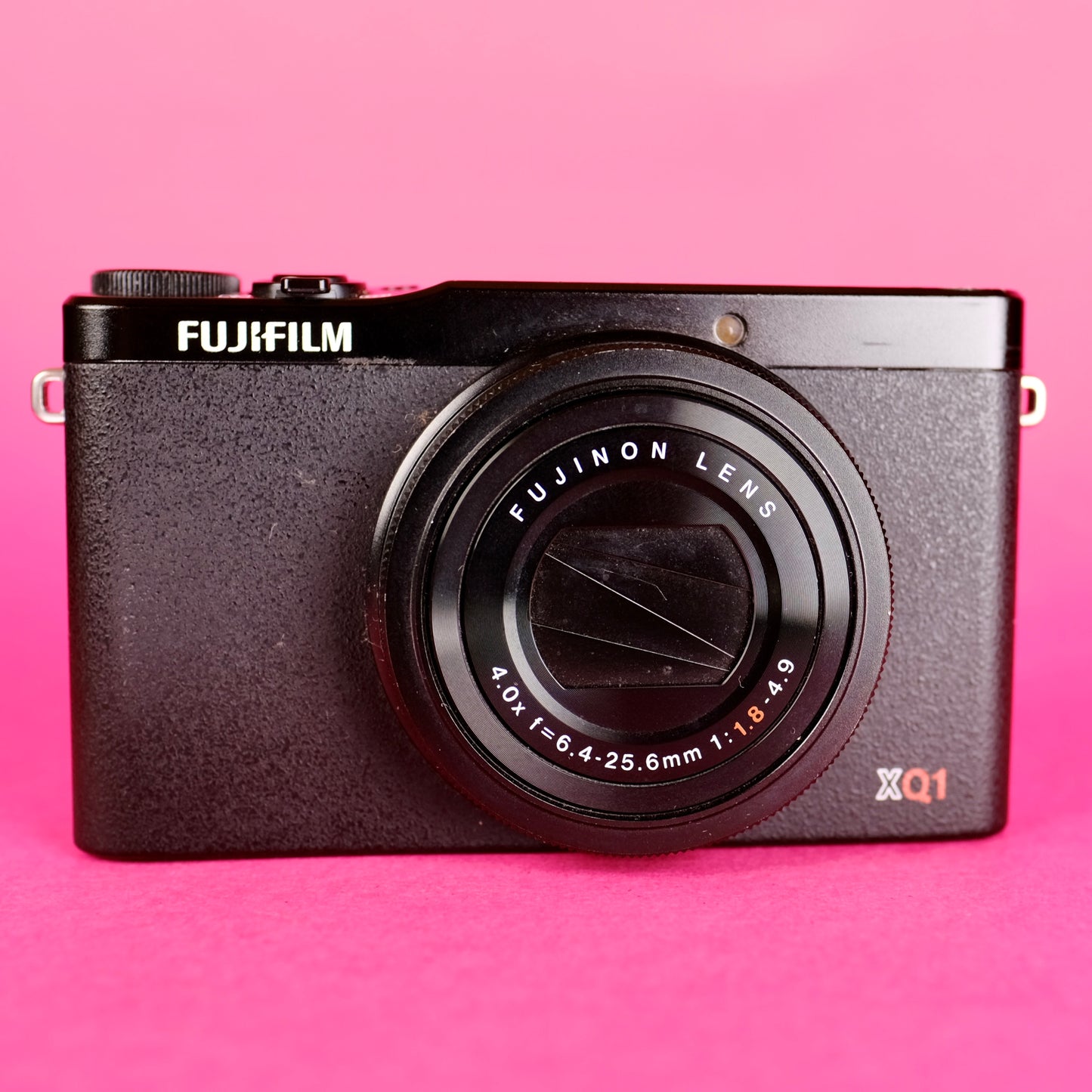 Fujifilm XQ1 compact digital camera, perfect for students