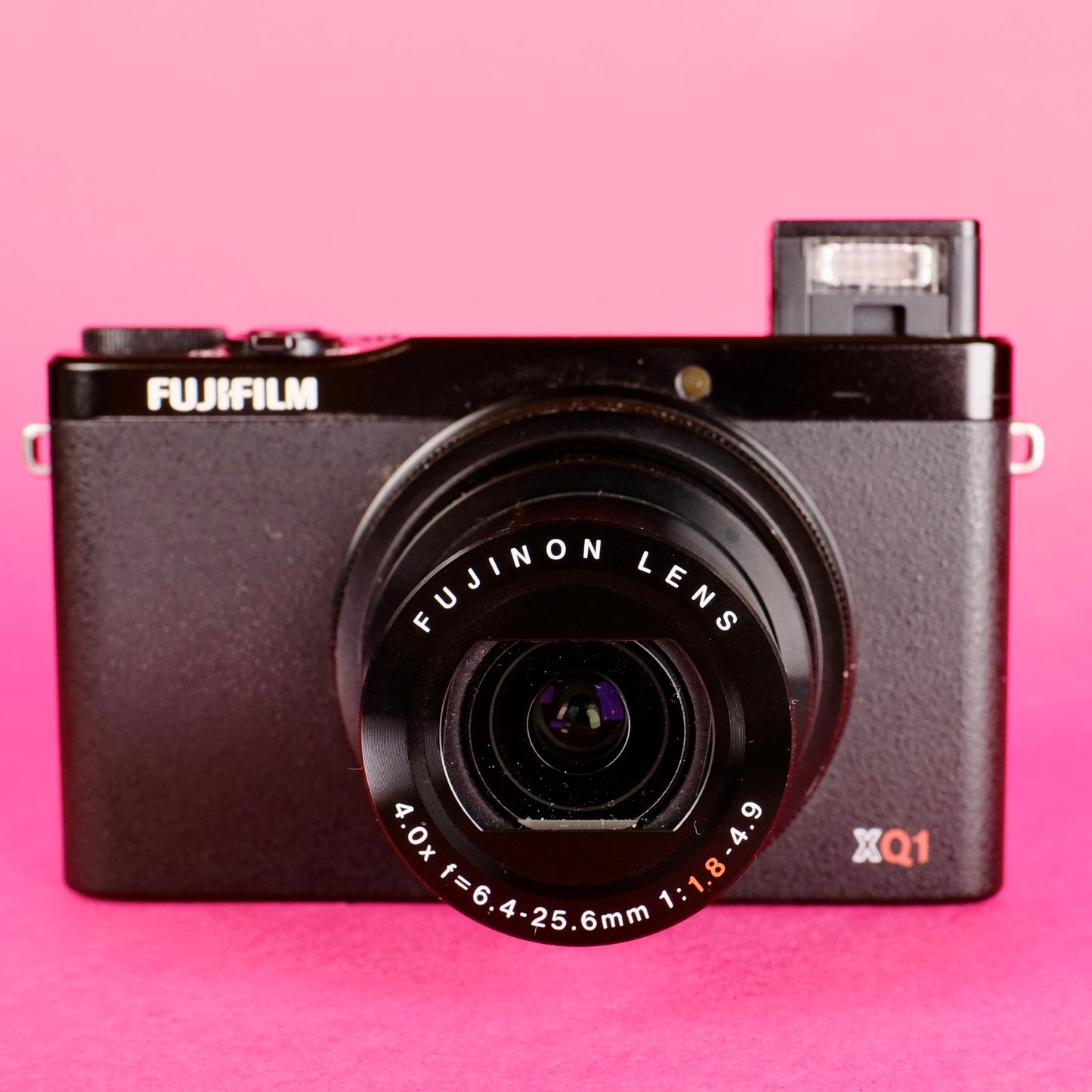 Fujifilm XQ1 compact digital camera, perfect for students