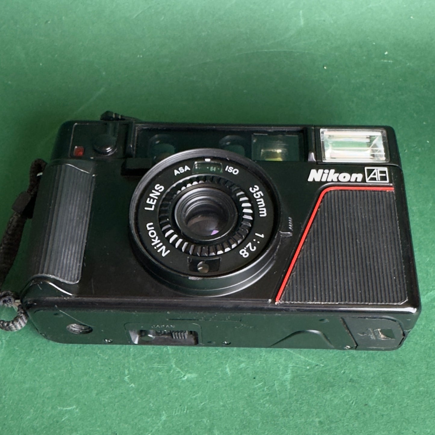 Nikon L35AF point and shoot camera