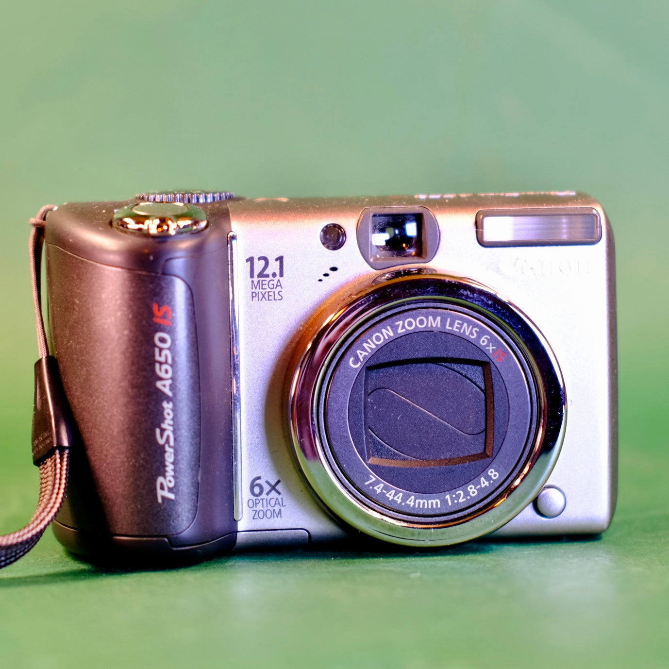 Canon PowerShot A650 IS 12.1MP Selfie Screen, digital camera,