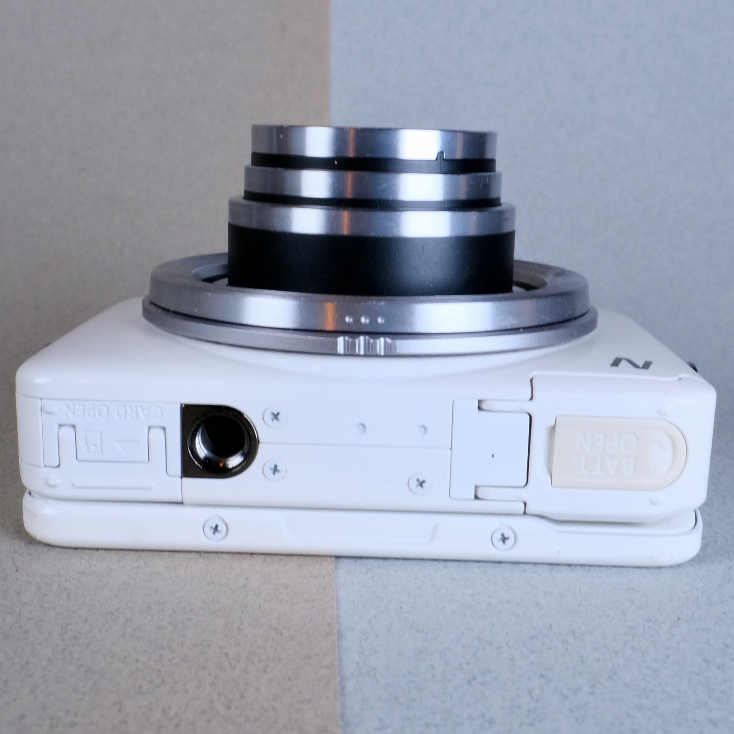 Canon powershot N digital y2k aesthetic camera