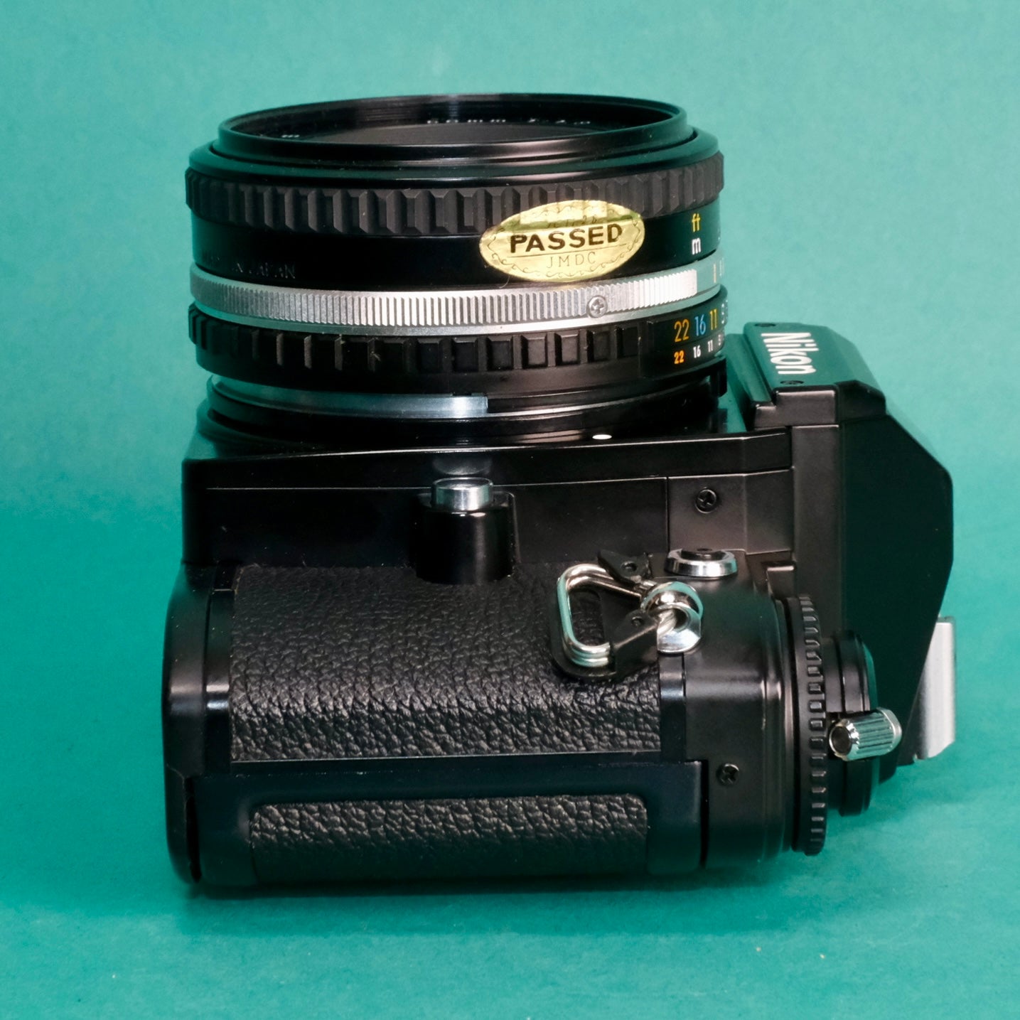 Nikon FG 35mm SLR film camera & 50mm 1.8 lens