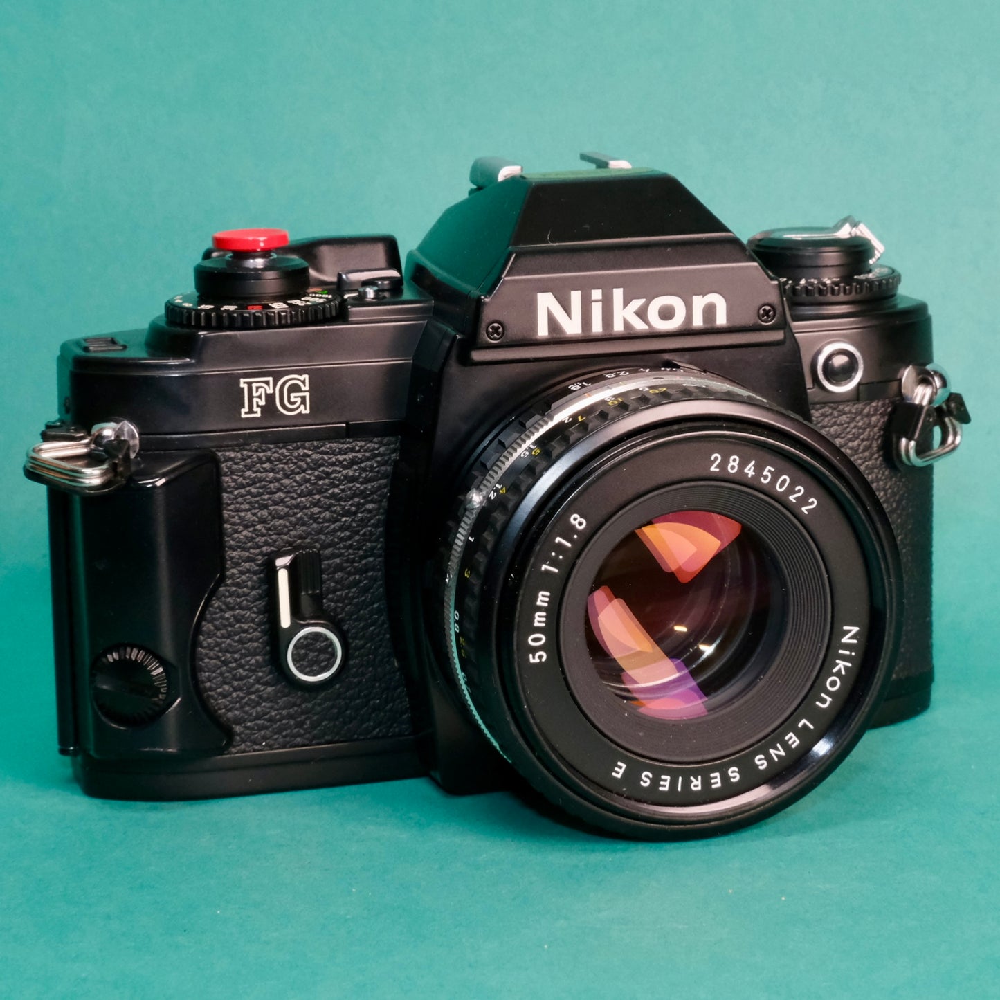 Nikon FG 35mm SLR film camera & 50mm 1.8 lens