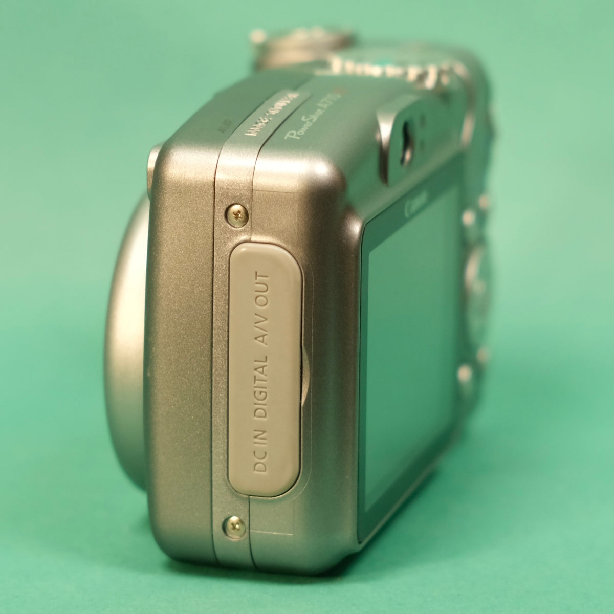 Canon powershot A710is compact point and shoot Digital camera, boxed excellent