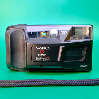 Yashica T3 super carl zeiss T* 2.8 35mm lens film camera