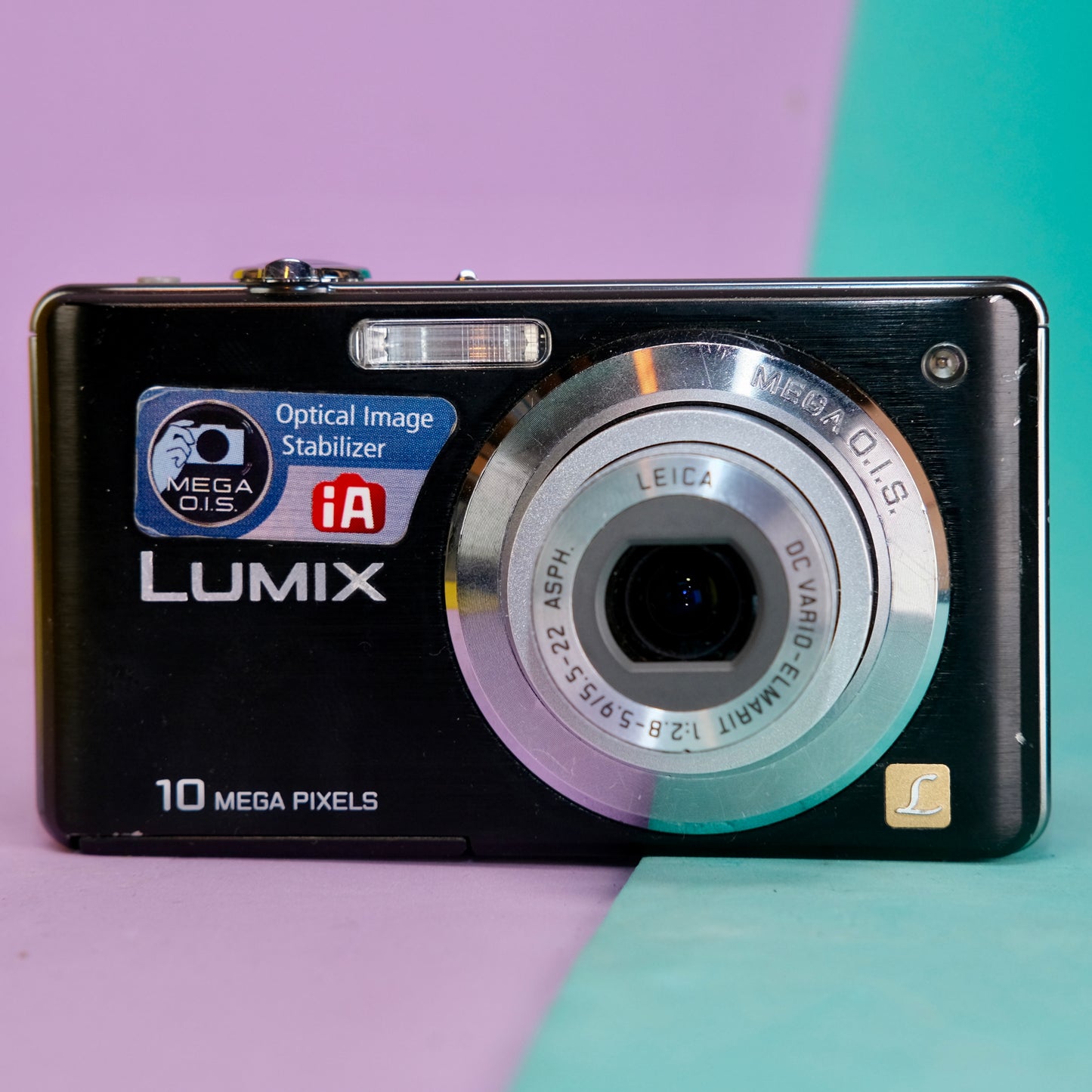 Panasonic lumix DMC-FS7 y2k era digital camera, student nostalgia