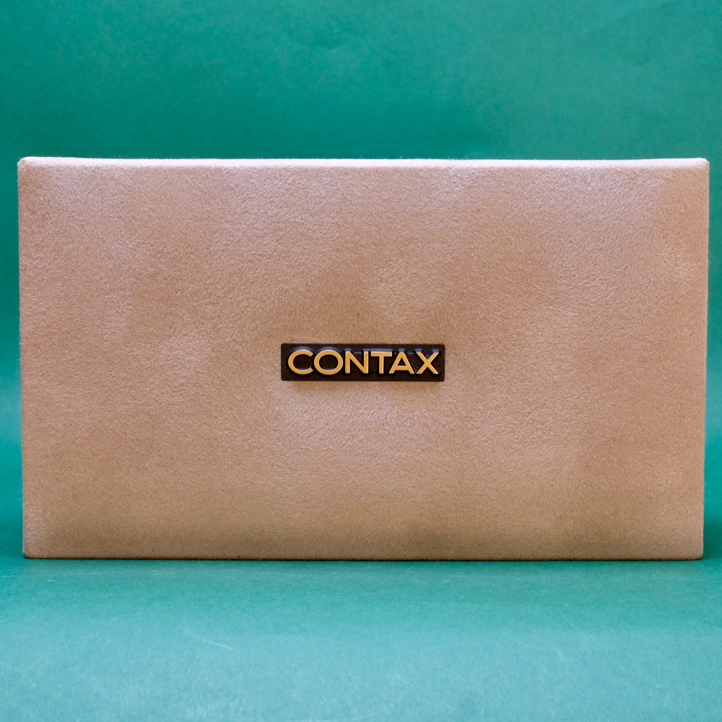 Contax T2 titanium gold edition boxed outfit (mint)