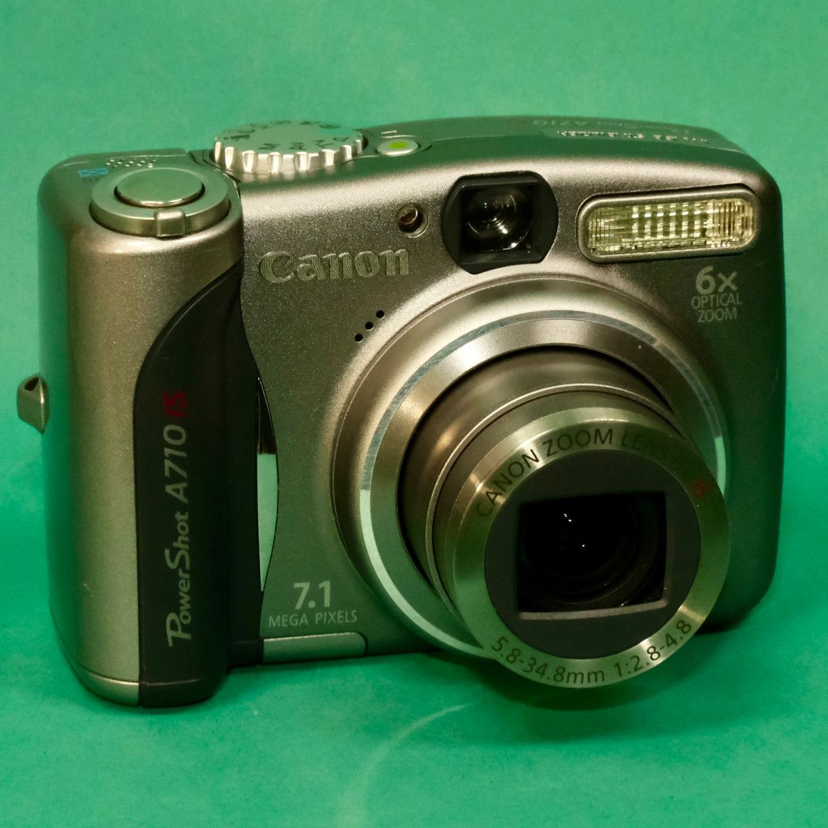 Canon powershot A710is compact point and shoot Digital camera, boxed excellent
