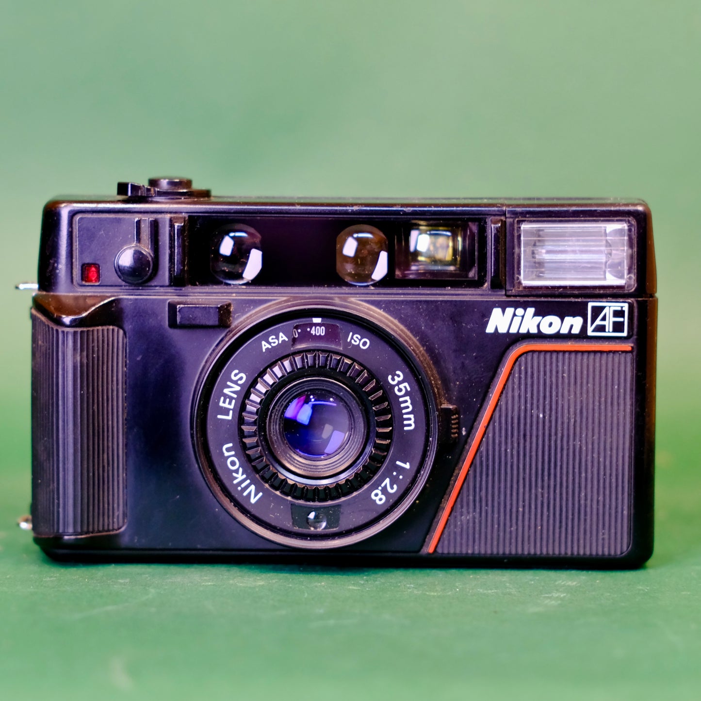 Nikon L35AF point and shoot 35mm film camera