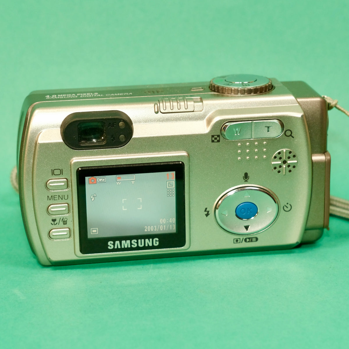 Y2k low res retro aesthetic Samsung Digimax 420 champagne gold! Slayy