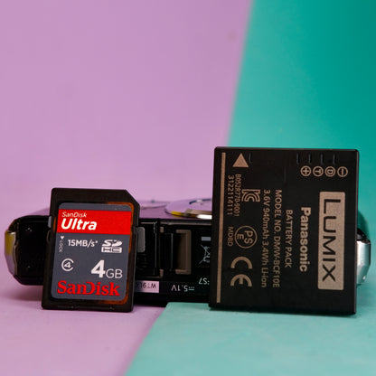 Panasonic lumix DMC-FS7 y2k era digital camera, student nostalgia