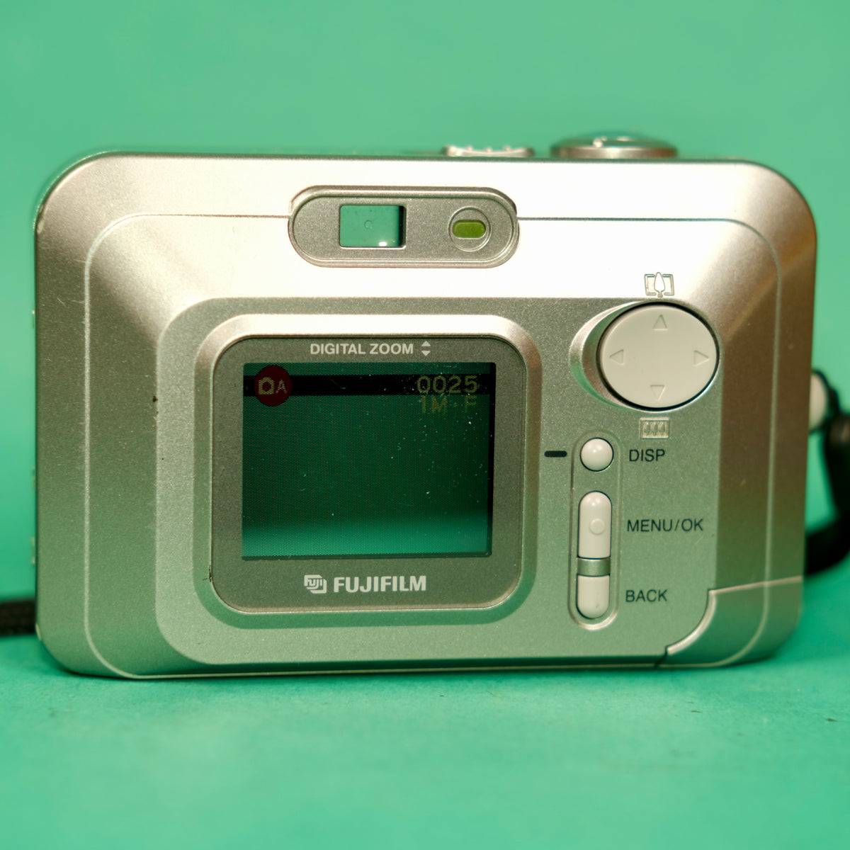 Fujifilm Finepix A101 y2k low res digital compact camera