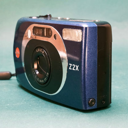 Leica Z2X 35mm point and shoot film camera blue