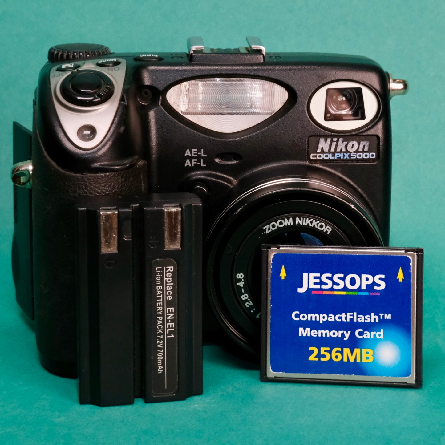 Nikon Coolpix 5000 Retro Digital camera (Y2K aesthetic)
