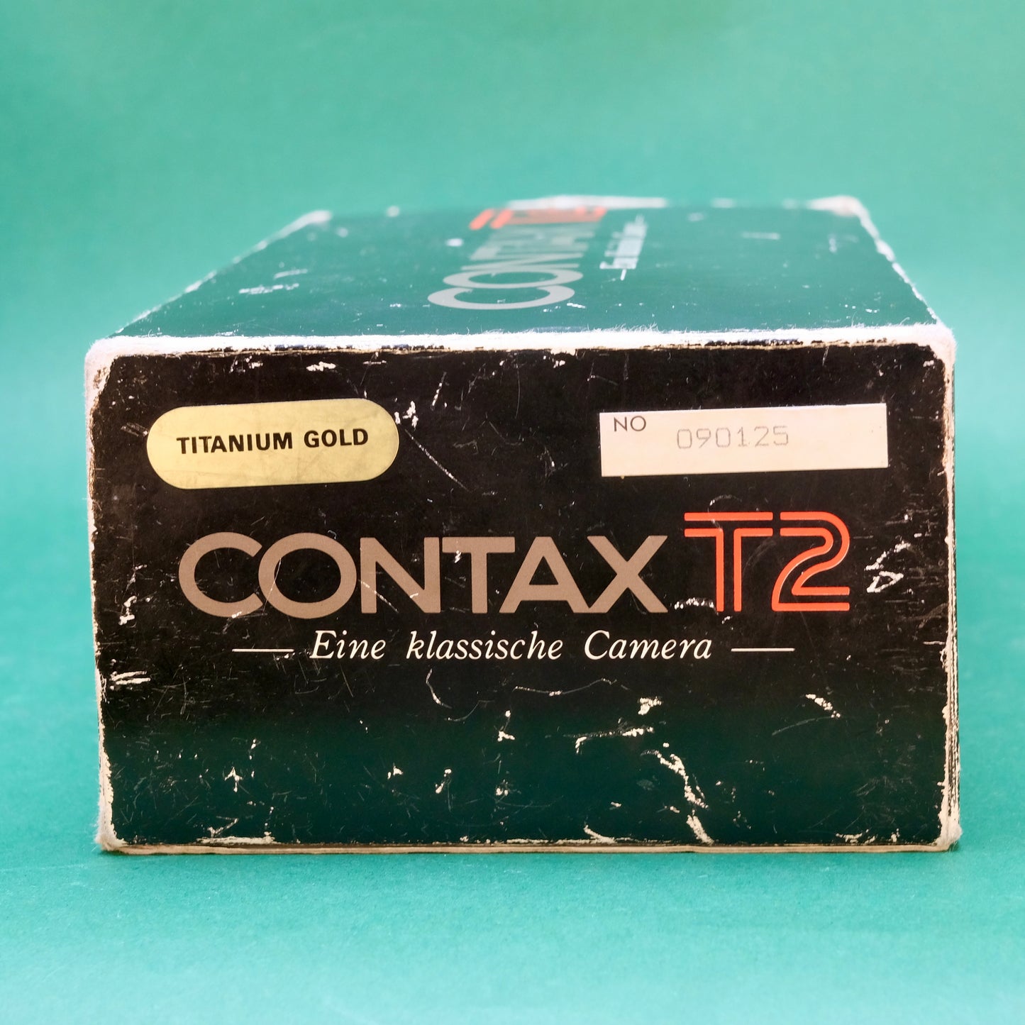 Contax T2 titanium gold edition boxed outfit (mint)