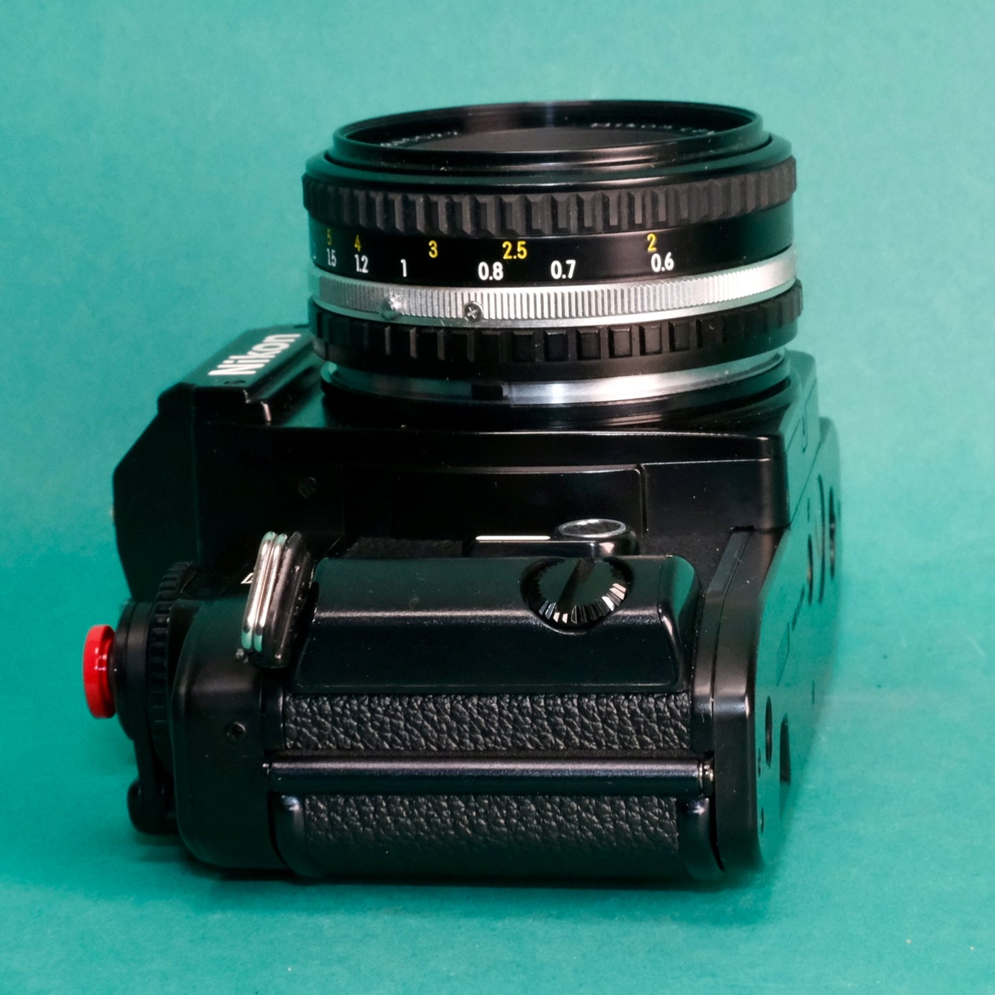 Nikon FG 35mm SLR film camera & 50mm 1.8 lens