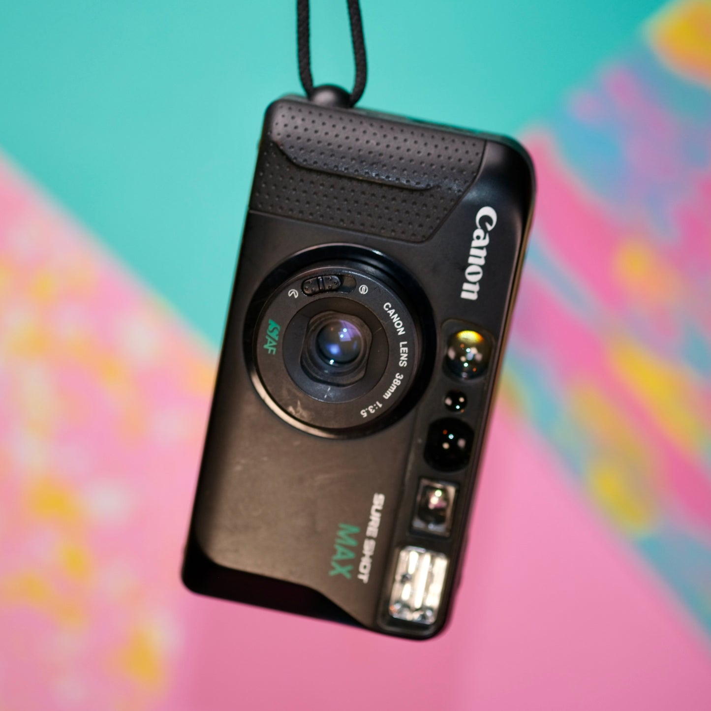 Canon sure shot max cult point and shoot 35mm film camera