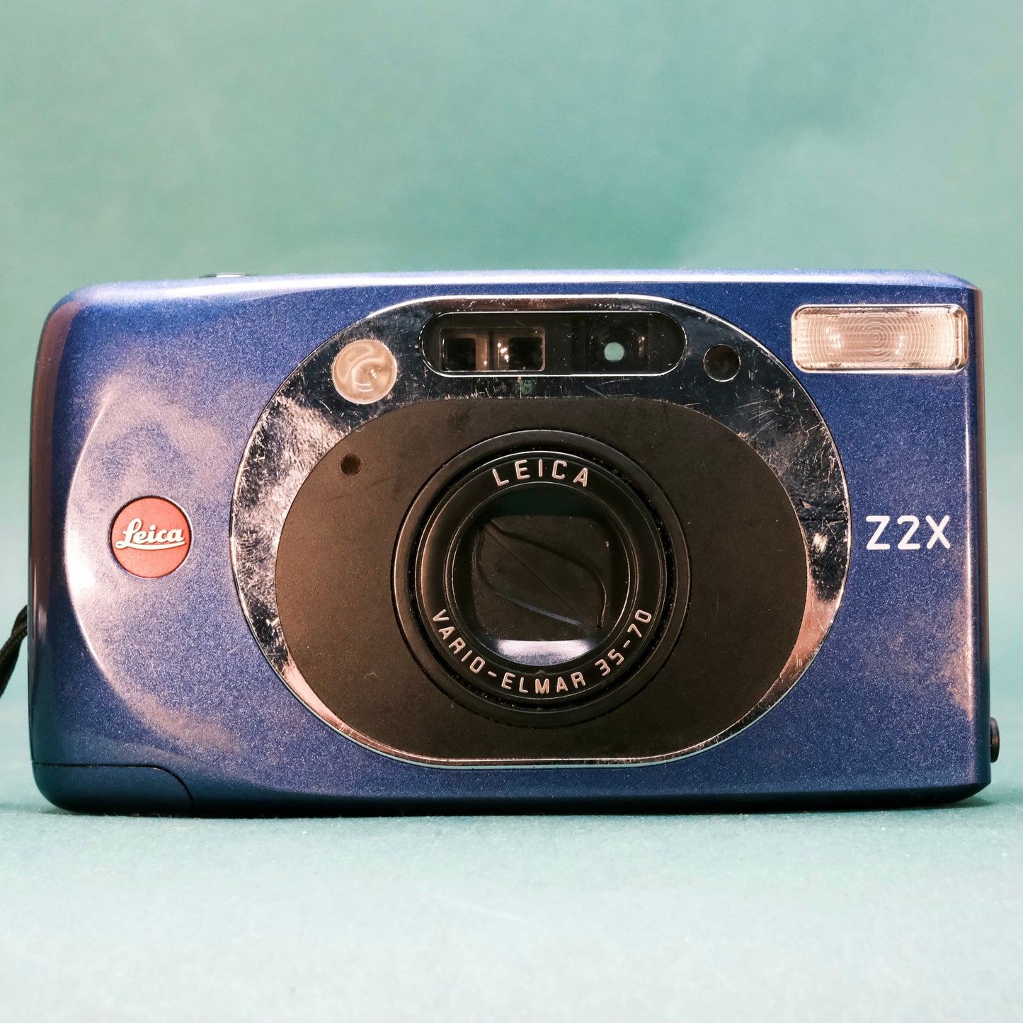 Leica Z2X 35mm point and shoot film camera blue