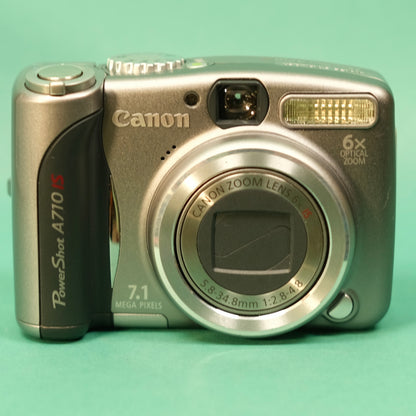 Canon powershot A710is compact point and shoot Digital camera, boxed excellent