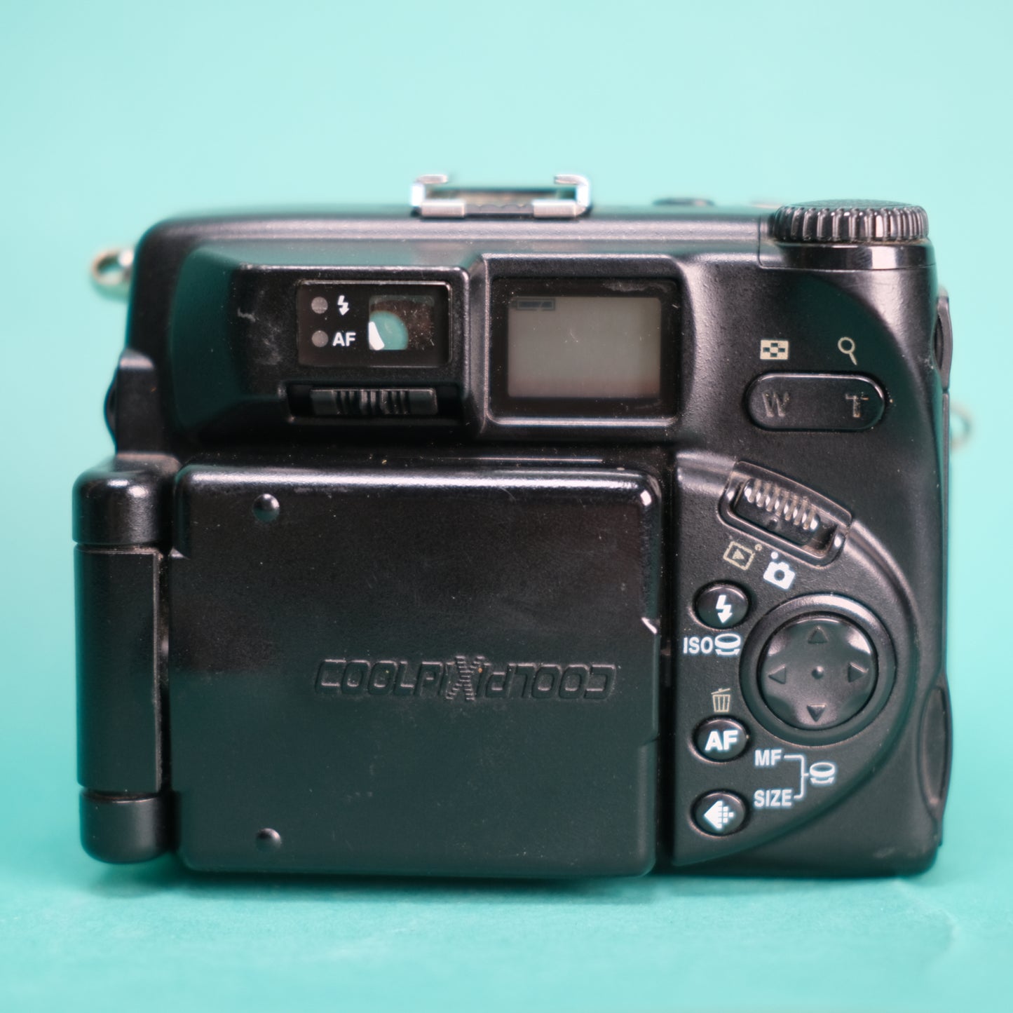 Nikon Coolpix 5000 Retro Digital camera (Y2K aesthetic)