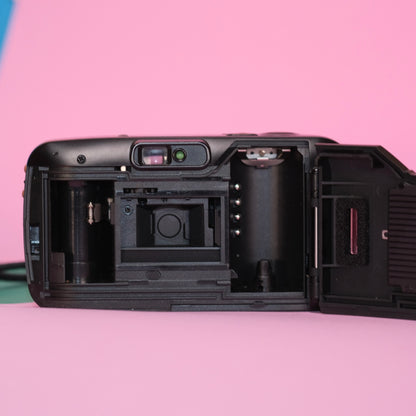 Canon sure shot M 35mm point and shoot film camera