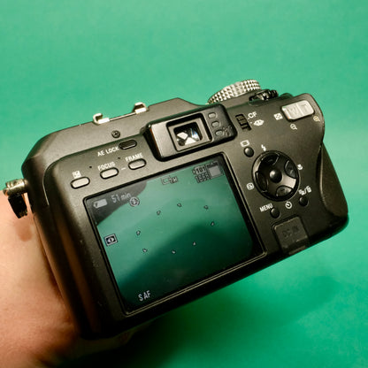 Sony DSC-v3 Digital camera with built in night shot and 0.65x wide angle lens adapter