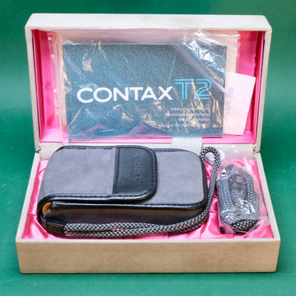 Contax T2 titanium gold edition boxed outfit (mint)