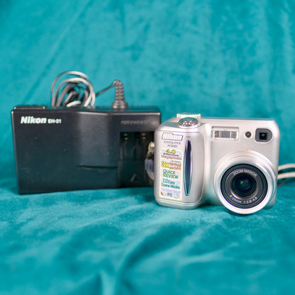 Nikon Coolpix 4300 retro digital camera (Y2K aesthetic)