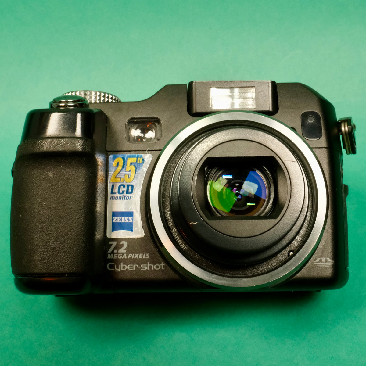 Sony DSC-v3 Digital camera with built in night shot and 0.65x wide angle lens adapter