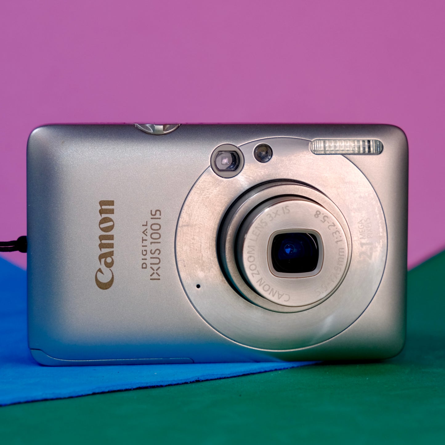 Canon Digital ixus 100 IS Retro digital camera Y2K aesthetic