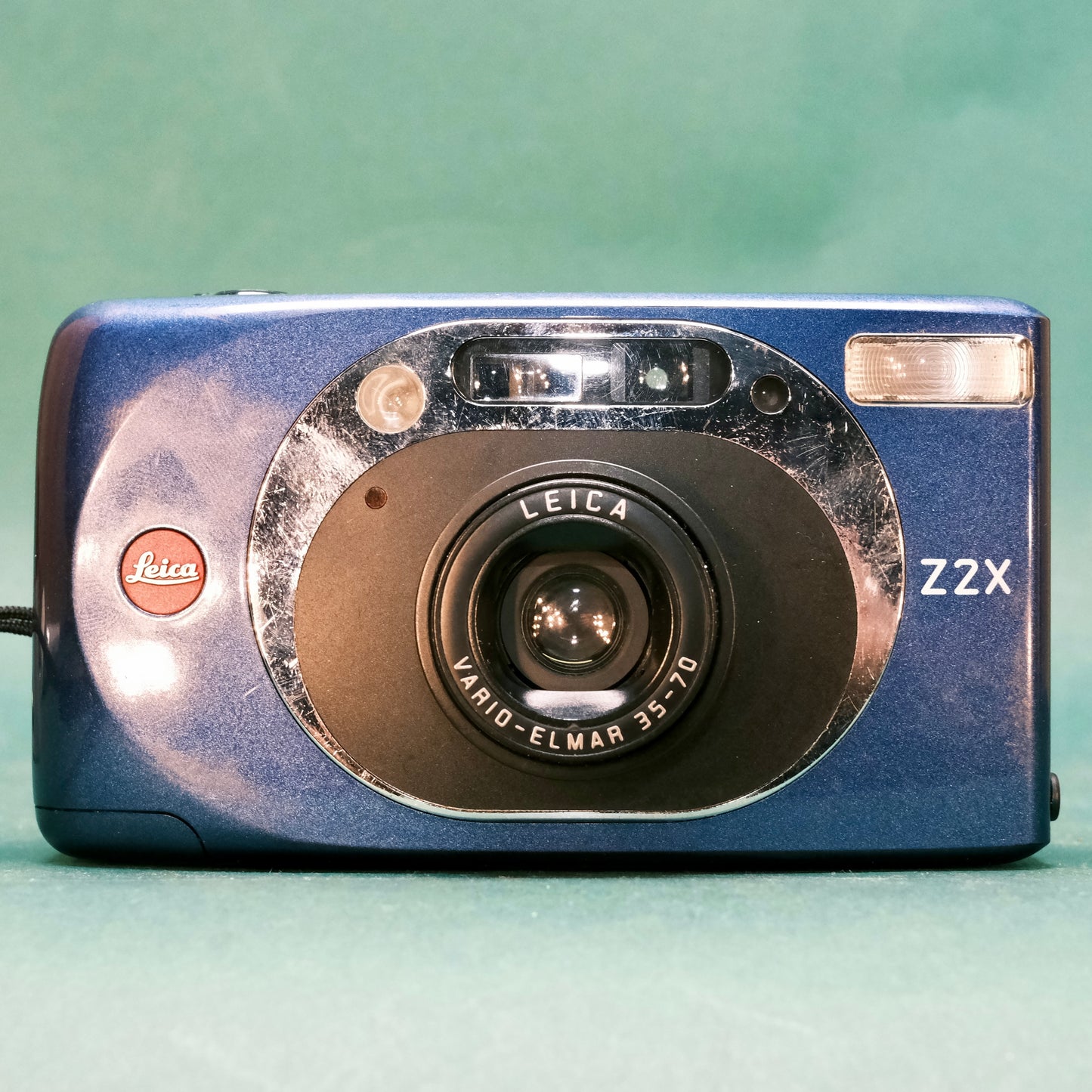 Leica Z2X 35mm point and shoot film camera blue