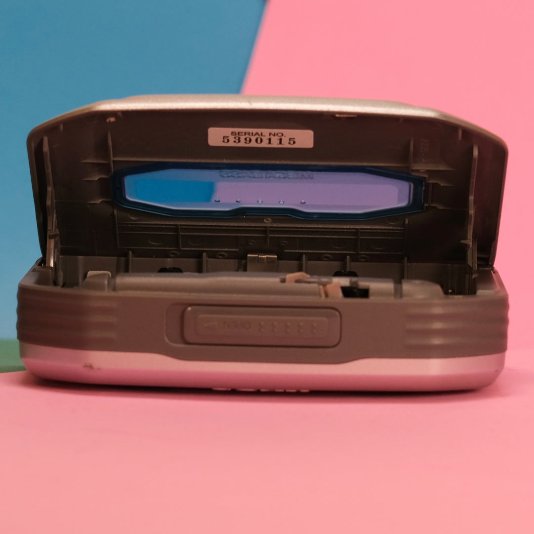 Sony cassette walkman WM-FX493 y2k audio, student