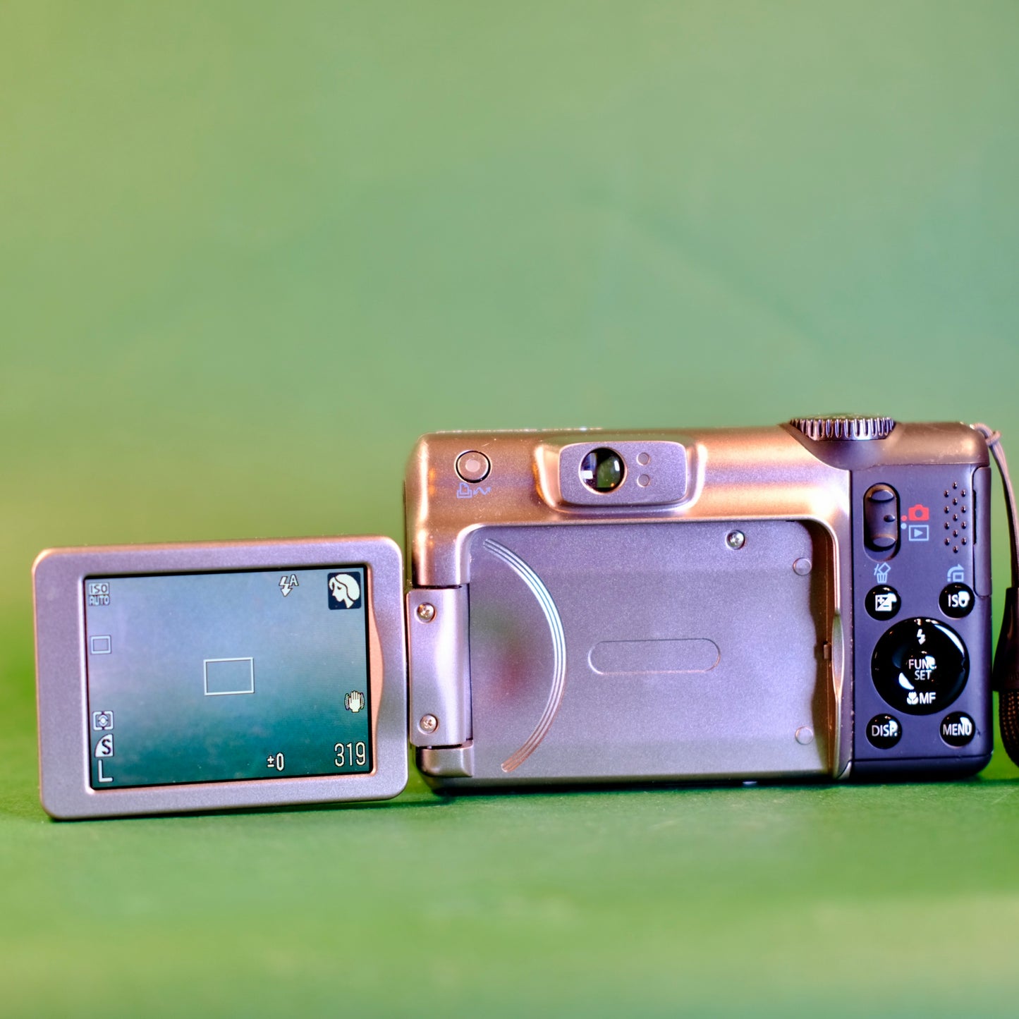 Canon PowerShot A650 IS 12.1MP Selfie Screen, digital camera,