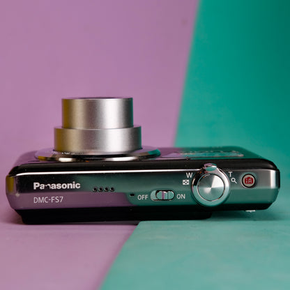 Panasonic lumix DMC-FS7 y2k era digital camera, student nostalgia