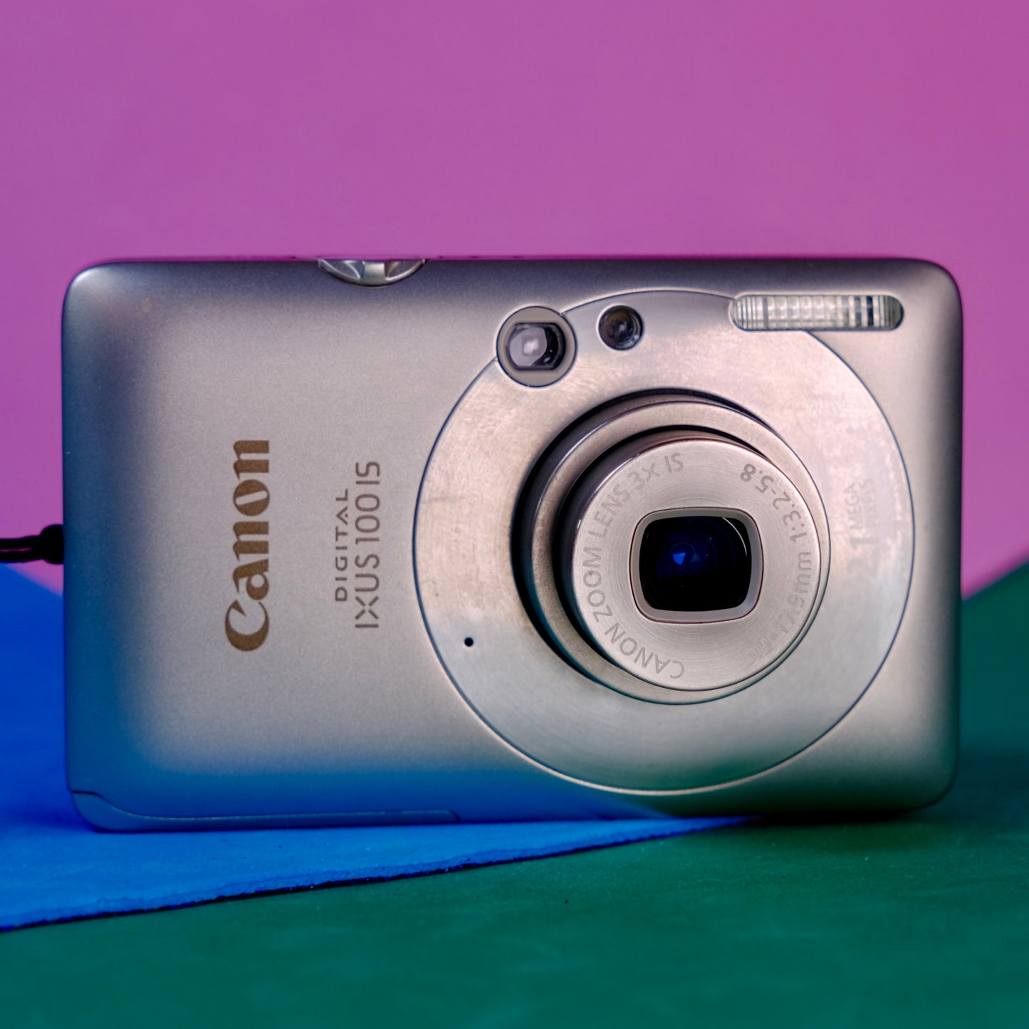 Canon Digital ixus 100 IS Retro digital camera Y2K aesthetic