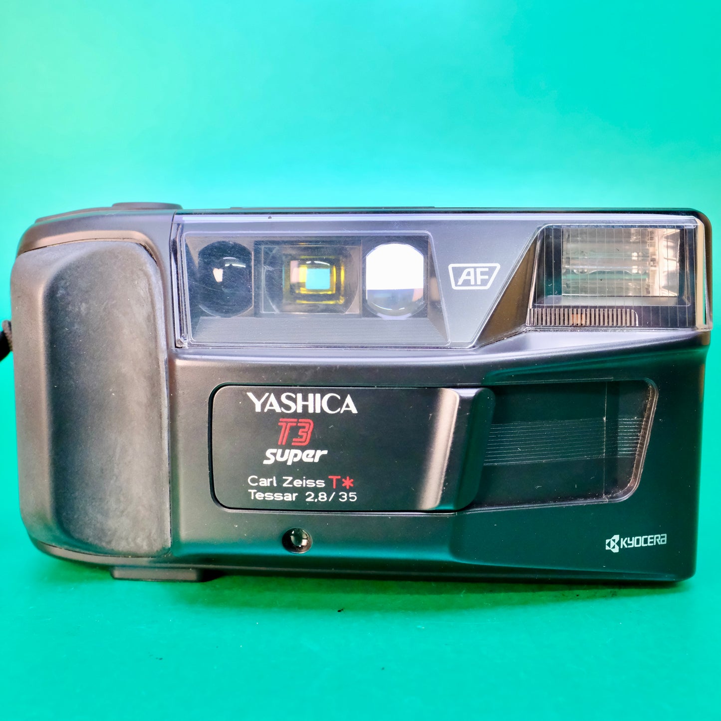 Yashica T3 super carl zeiss T* 2.8 35mm lens film camera