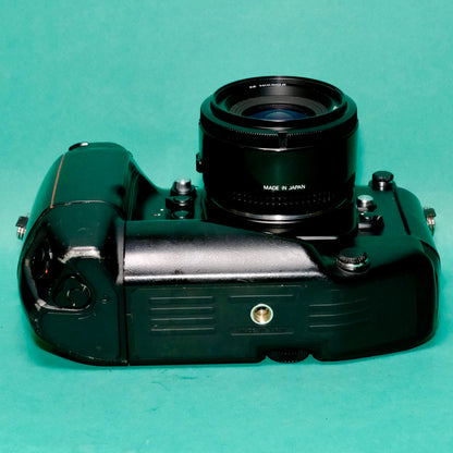 Nikon F4S 35mm Professional SLR film camera & 28mm F/:2.8 lens
