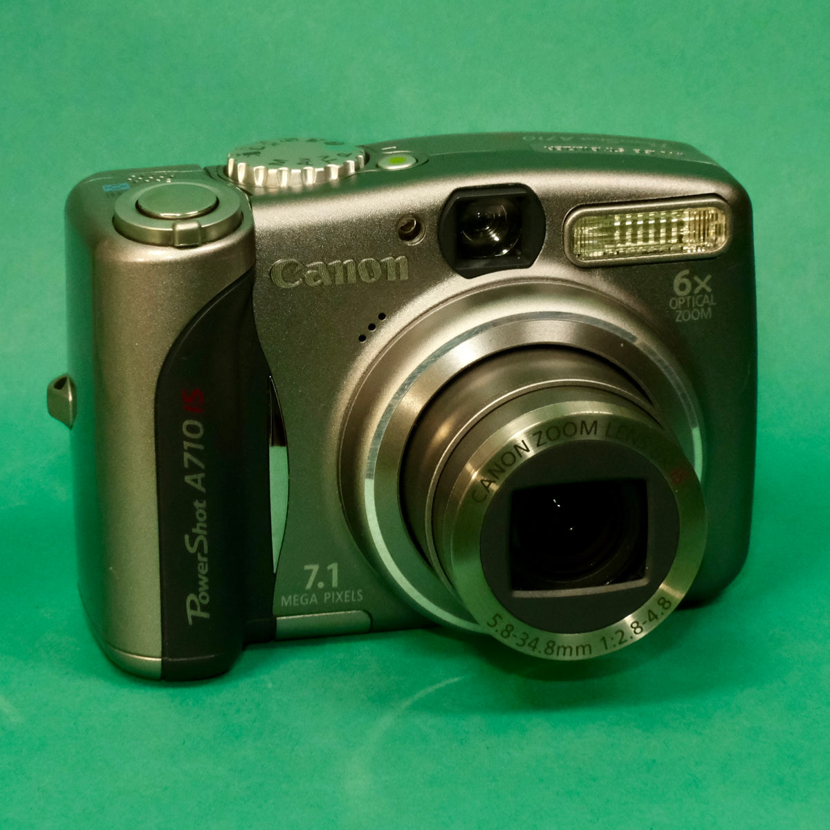 Canon powershot A710is compact point and shoot Digital camera, boxed excellent