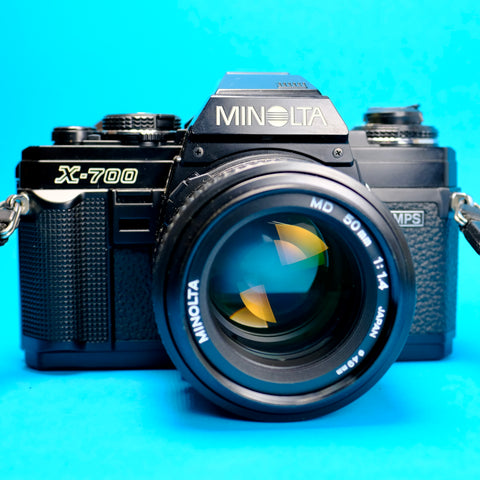 Minolta X-700 SLR camera kit