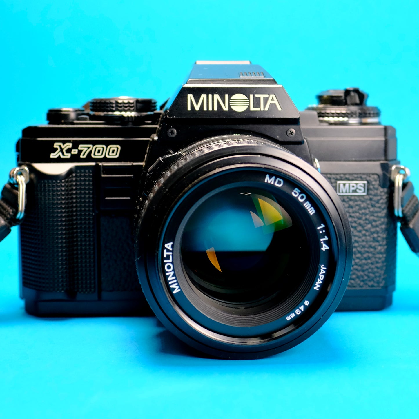 Minolta X-700 SLR camera kit