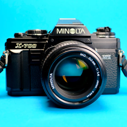 Minolta X-700 SLR camera kit