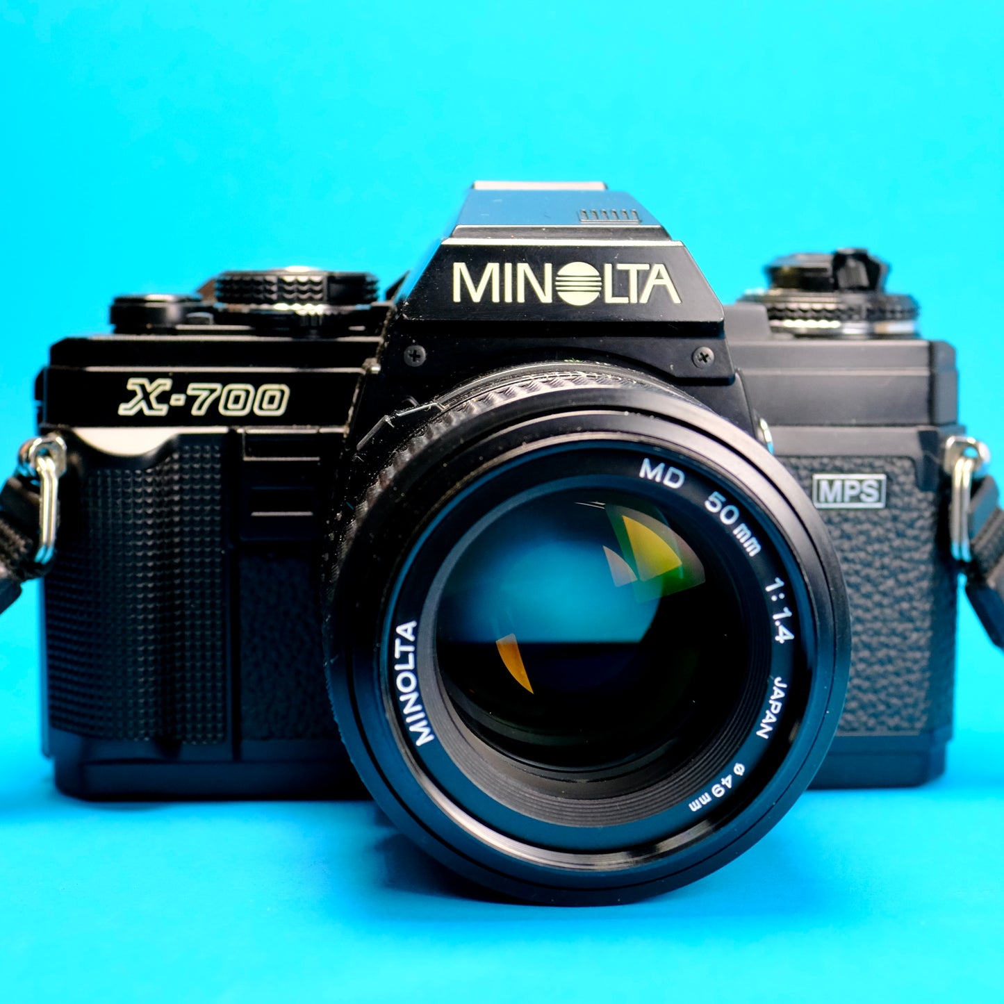 Minolta X-700 SLR camera kit